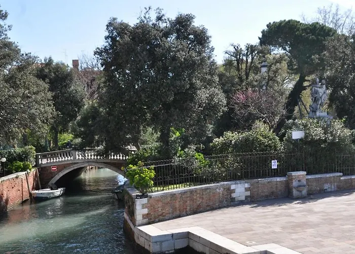 Ca' Delle Furlane 아파트